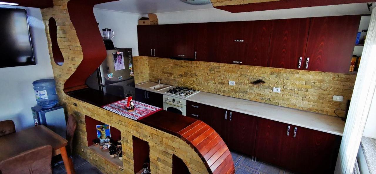 Casa De Vacanta Dalia Si Crina Babadag Luaran gambar